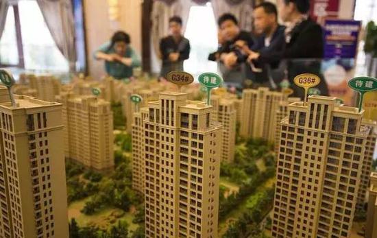 新一輪樓市調(diào)控 二三線城市紛紛使出“縮短限售年限”等殺手锏，市場(chǎng)風(fēng)向漸變